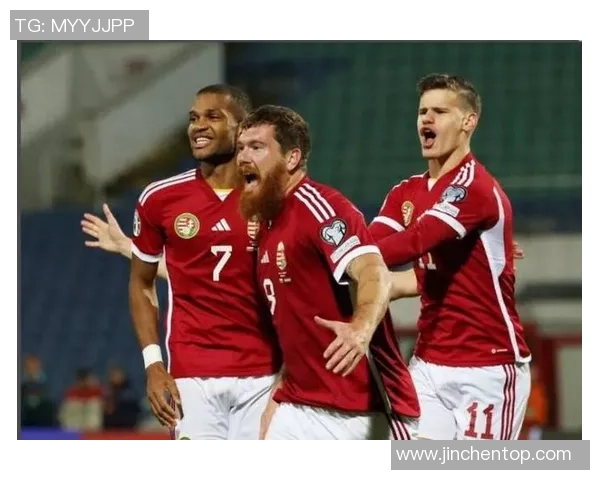 匈牙利足球传奇人物的辉煌历程与世界影响力探讨 匈牙利足球传奇人物的辉煌历程与世界影响力探讨