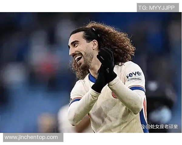 从草根到巅峰足球明星逆袭之路的奋斗与荣耀