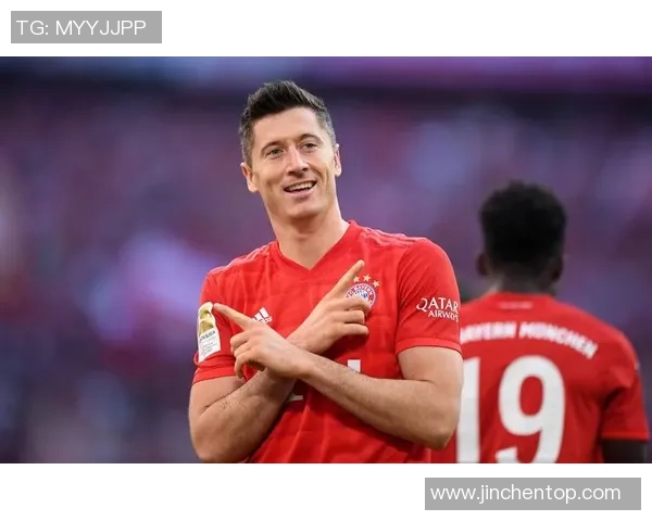 波兰足球明星的传奇故事与辉煌成就解析